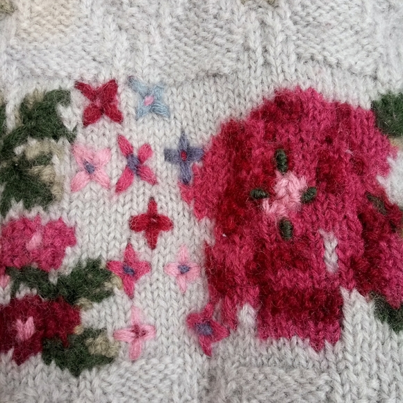 Norm Thompson vintage wool embroidered chunky knit gray sweater sz Medium - Picture 6 of 12